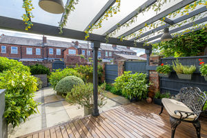 Courtyard Garden- click for photo gallery